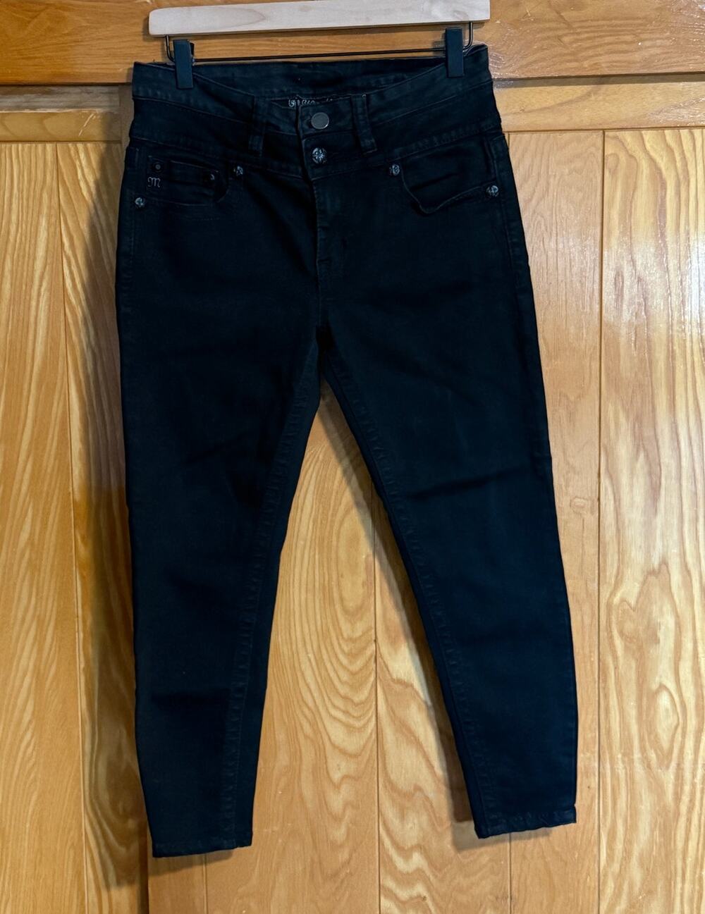 Miss Me “Hailey” Skinny Jeans – Embellished Angel Wings. 29